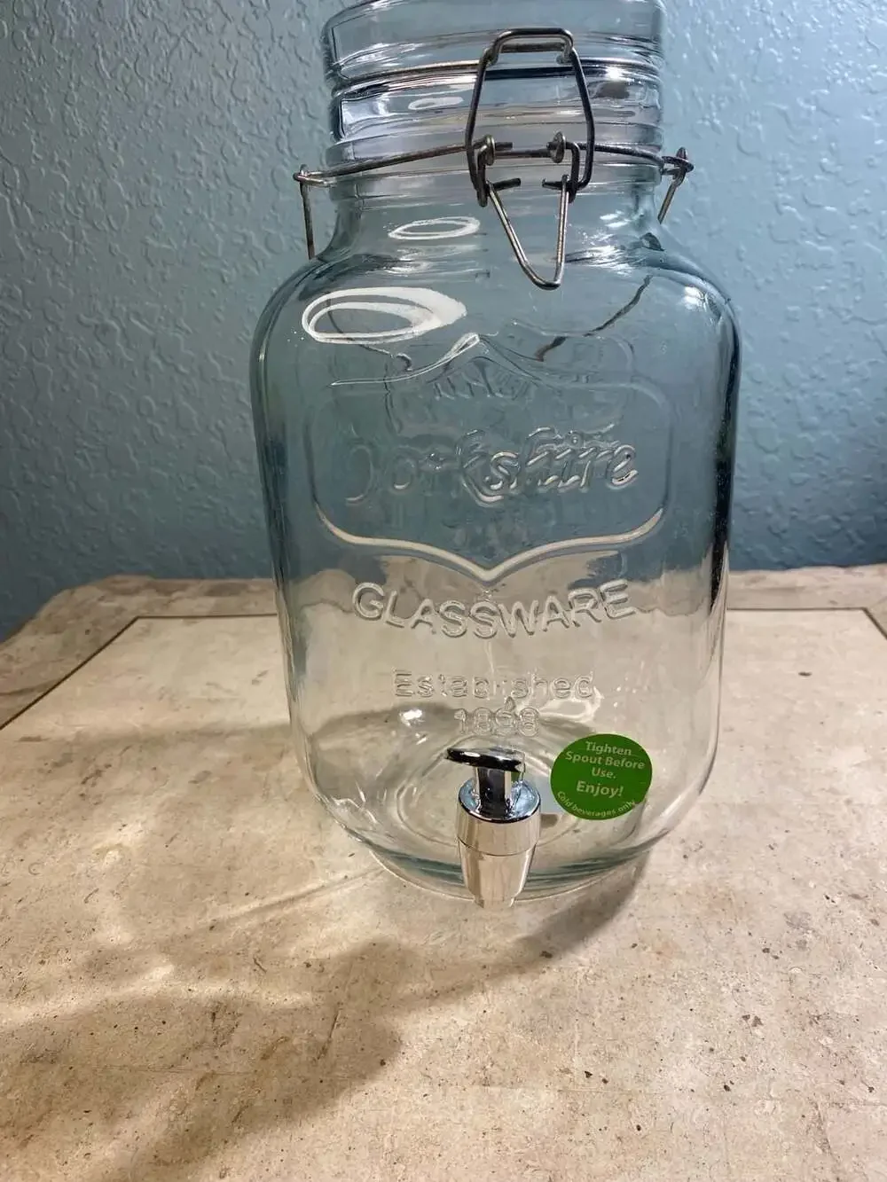 Yorkshire Beverage Dispenser 1 Gallon Clear Glass Jar with Spigot & Clamp Lid